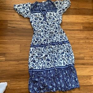 Women’s Flowy maxi dress